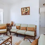 Bc House - * Санта-Круш