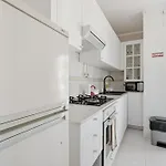 Bc House - * Санта-Круш