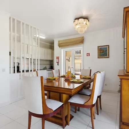 Bc House - *
