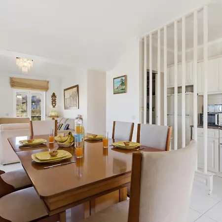 Bc House - * Santa Cruz (Oeste)